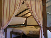 Twin Beds at Maho