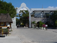 Arch to Akamul Beach